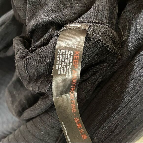 FP Movement Can’t Handle This Turtleneck Top XS - Picture 12 of 12